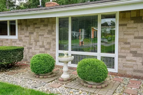 Exterior - 1241 E Oregon, Adrian, MI 49221 photo 3 of 23