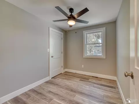 Bedroom - 4960 Evergreen, Monroe, MI 48161 photo 7 of 8