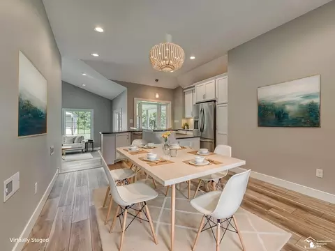 Dining - 4960 Evergreen, Monroe, MI 48161 photo 1 of 1