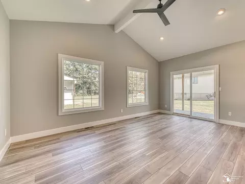Living - 4960 Evergreen, Monroe, MI 48161 photo 3 of 5