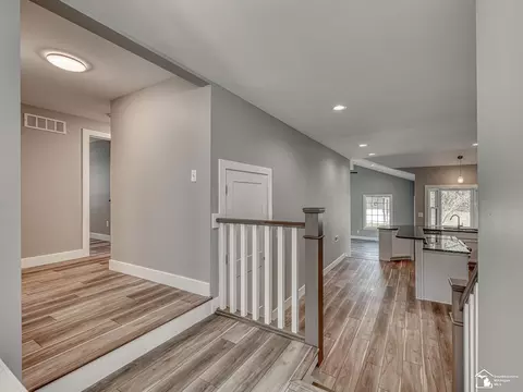 Entry Way - 4960 Evergreen, Monroe, MI 48161 photo 2 of 4