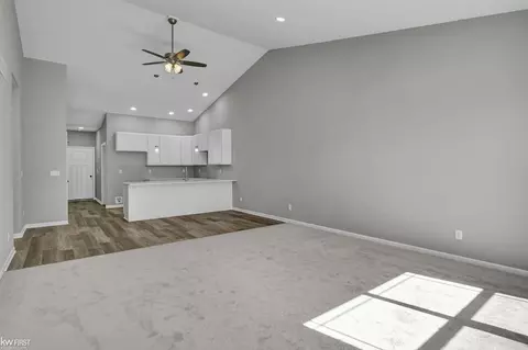Entry Way - 11130 Brahms, Davison, MI 48423 photo 3 of 7