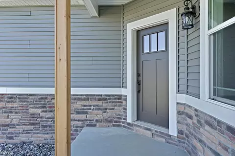 Exterior - 11130 Brahms, Davison, MI 48423 photo 5 of 6