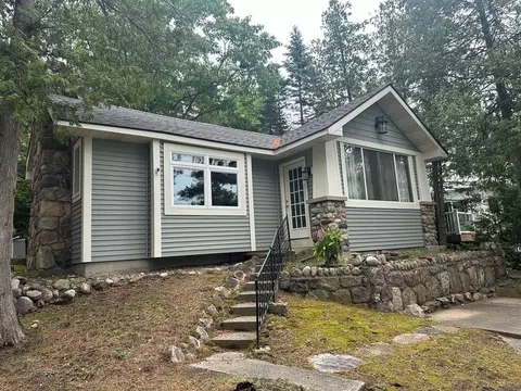 130 Hillcrest, Harrison, MI 48625