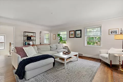 Living - 752-754 Neff, Grosse Pointe, MI 48230 photo 3 of 3