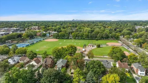 View/Area - 752-754 Neff, Grosse Pointe, MI 48230 photo 2 of 3