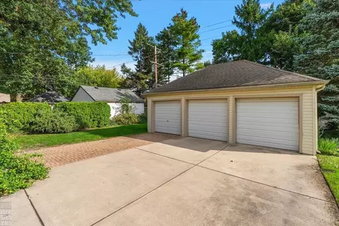 Exterior - 752-754 Neff, Grosse Pointe, MI 48230 photo 4 of 4