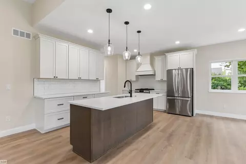 Kitchen - 39159 Chart, Harrison Township, MI 48045 photo 2 of 2