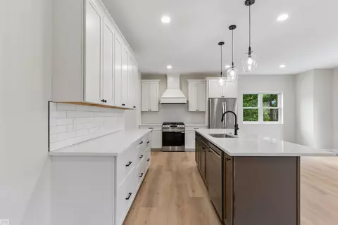 Kitchen - 39159 Chart, Harrison Township, MI 48045 photo 1 of 2