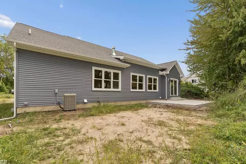 Exterior - 39159 Chart, Harrison Township, MI 48045 photo 3 of 7