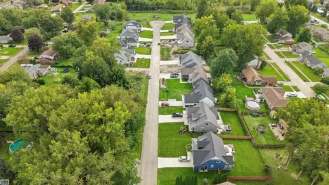 View/Area - 39159 Chart, Harrison Township, MI 48045 photo 4 of 7