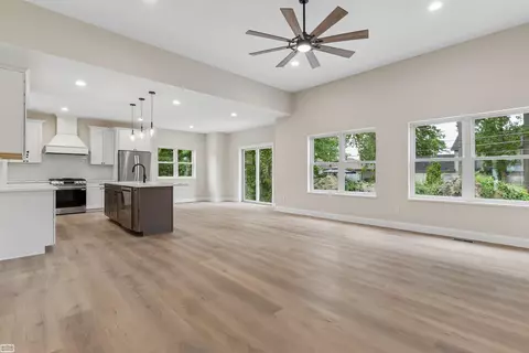 Living - 39159 Chart, Harrison Township, MI 48045 photo 1 of 4