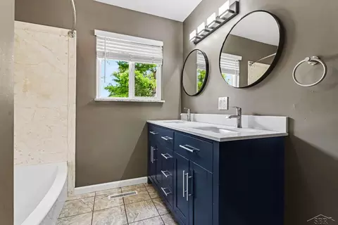 Bath - 12759 Cimarron, Birch Run, MI 48415 photo 2 of 3