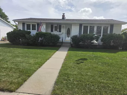 2102 N Brentwood, Essexville, MI 48732