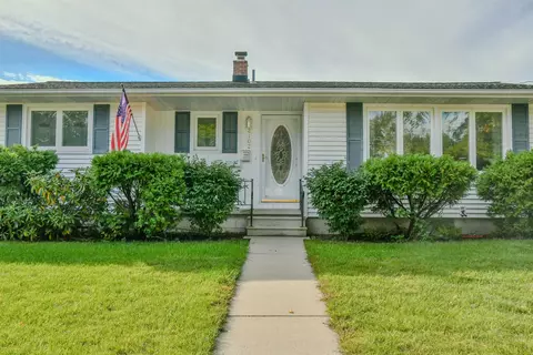 2102 N Brentwood, Essexville, MI 48732