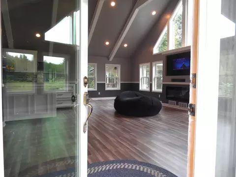 Entry Way - 3237 Grass Lk, Gladwin, MI 48624 photo 1 of 8