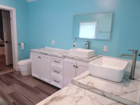 Bath - 3237 Grass Lk, Gladwin, MI 48624 photo 12 of 23