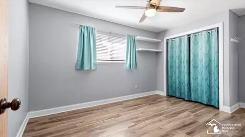 Bedroom - 13637 Wright, Gibraltar, MI 48173 photo 1 of 2
