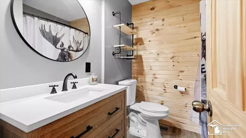 Bath - 13637 Wright, Gibraltar, MI 48173 photo 2 of 2