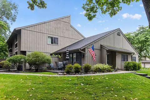 2358 Bay Woods, Bay City, MI 48706