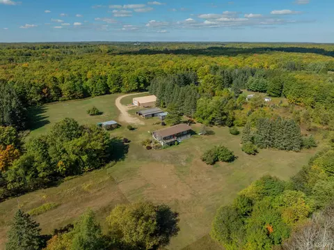 n4750 South Samuelson Road, Chatham, MI 49816