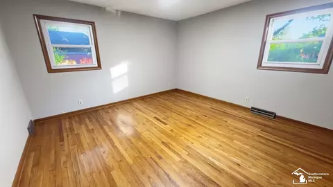 Bedroom - 652 Godfroy, Monroe, MI 48162 photo 2 of 7