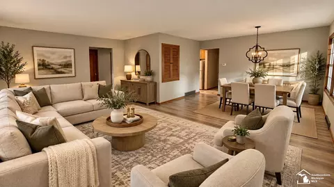 Living - 652 Godfroy, Monroe, MI 48162 photo 1 of 4