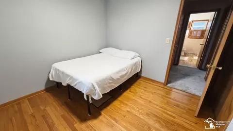 Bedroom - 652 Godfroy, Monroe, MI 48162 photo 6 of 7