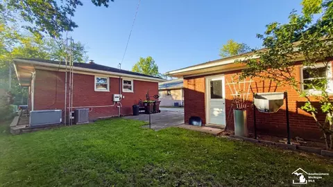 Exterior - 652 Godfroy, Monroe, MI 48162 photo 6 of 6