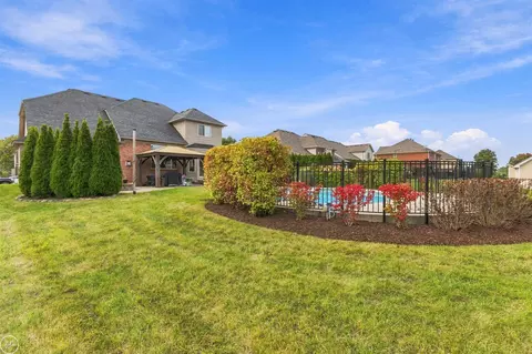 Exterior - 47376 Hidden Mdws, Macomb, MI 48044 photo 12 of 13