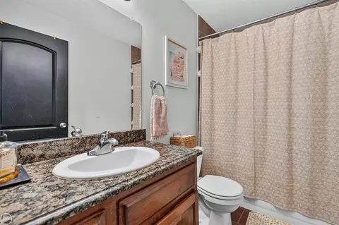 Bath - 47376 Hidden Mdws, Macomb, MI 48044 photo 4 of 4