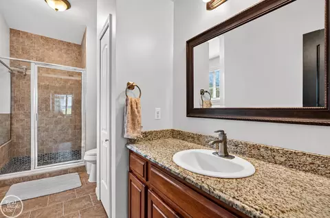 Bath - 47376 Hidden Mdws, Macomb, MI 48044 photo 1 of 4