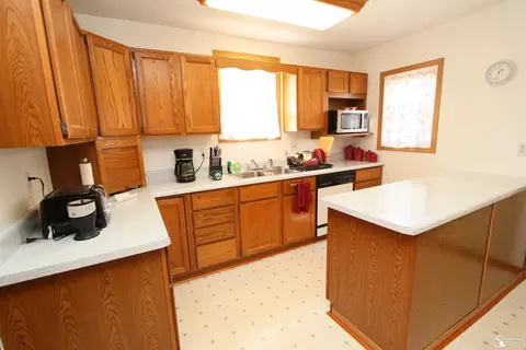Kitchen - 404 Union, Monroe, MI 48161 photo 2 of 3