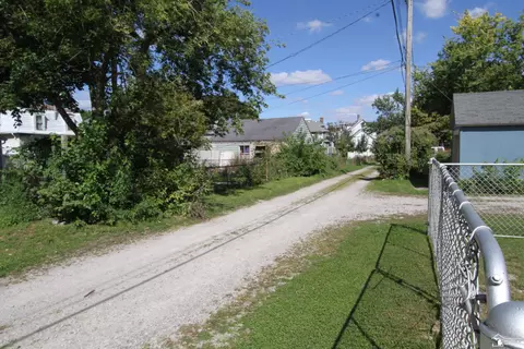 Exterior - 404 Union, Monroe, MI 48161 photo 8 of 9