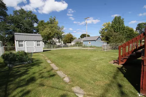 Exterior - 404 Union, Monroe, MI 48161 photo 6 of 9