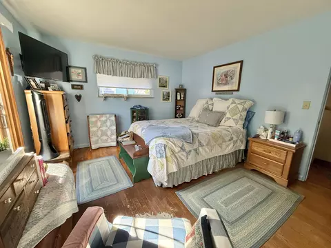 Bedroom - 2 Brady, Bay City, MI 48708 photo 1 of 3