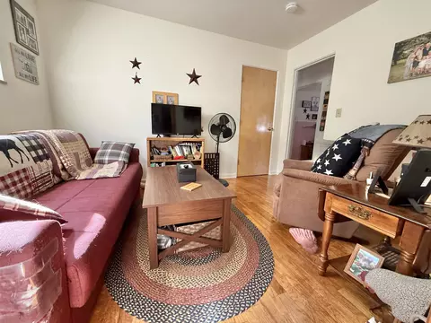 Living - 2 Brady, Bay City, MI 48708 photo 4 of 4