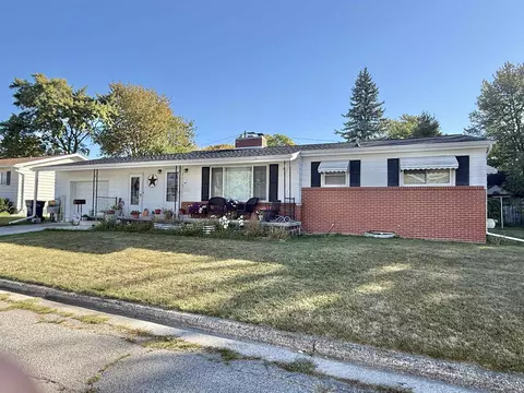 2 Brady, Bay City, MI 48708