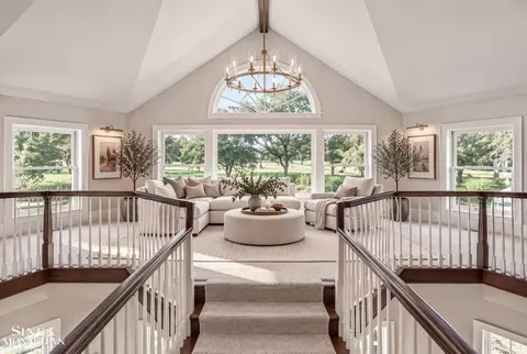 Living - 376 Chalfonte, Grosse Pointe Farms, MI 48236 photo 3 of 4