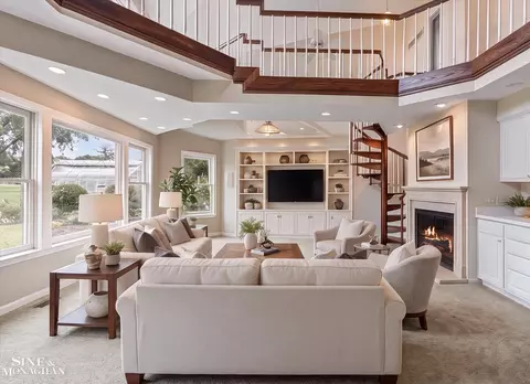 Living - 376 Chalfonte, Grosse Pointe Farms, MI 48236 photo 1 of 4