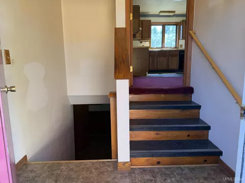 Entry Way - 608 Neidhold, Wakefield, MI 49968 photo 1 of 1