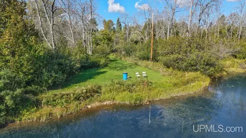 View/Area - 3691 K, Bark River, MI 49807 photo 2 of 6