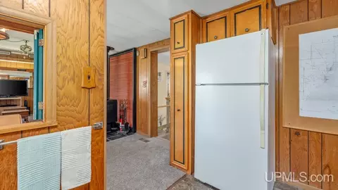 Entry Way - 3691 K, Bark River, MI 49807 photo 2 of 2