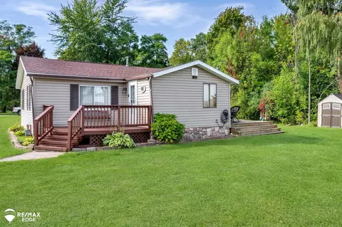 100 Mary, Houghton Lake, MI 48629