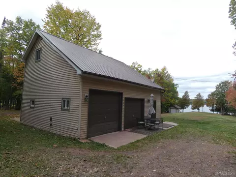 34668 Deerwood, Bergland, MI 49910