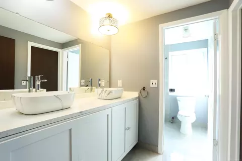 Bath - 5181 Fredrick, Sterling Heights, MI 48310 photo 3 of 5