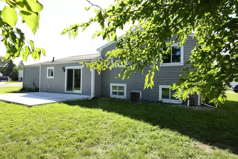 Exterior - 5181 Fredrick, Sterling Heights, MI 48310 photo 3 of 6