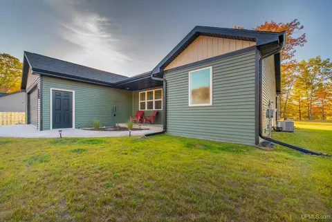208 Sunset, Negaunee, MI 49866