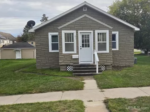 411 W Ludington, Iron Mountain, MI 49801