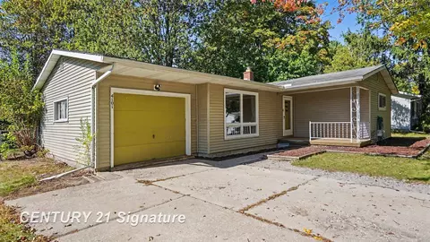 4101 Swede, Midland, MI 48642